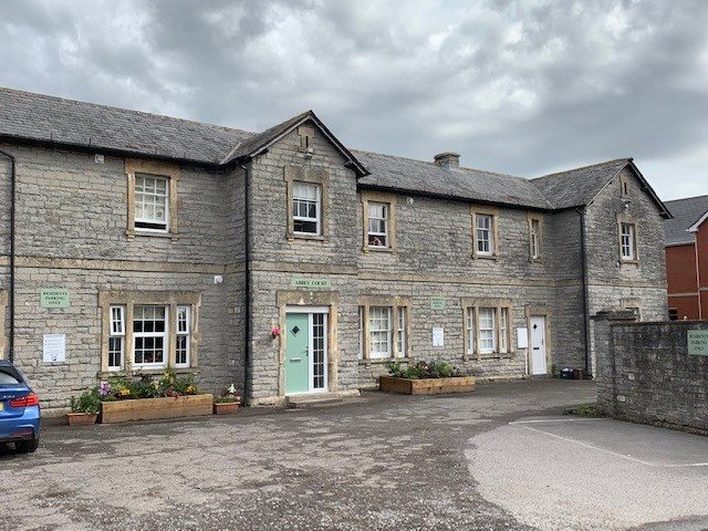 2 bed 1st Floor Flat for rent in Glastonbury. From Harling Taylor