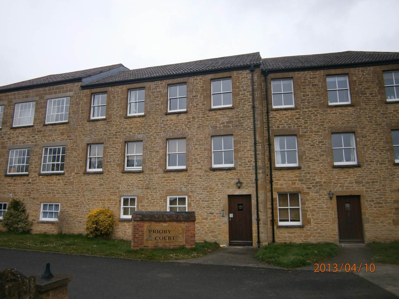 1 bed 1st Floor Flat for rent in Stoke sub Hamdon. From Harling Taylor