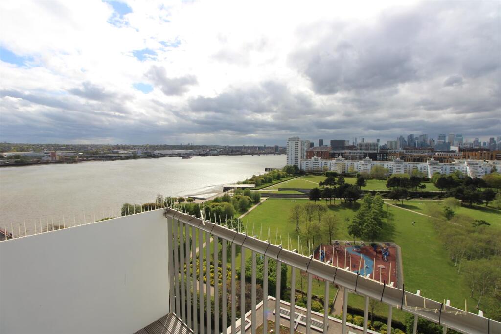 1 bed Penthouse for rent in Woolwich. From Fisks Ltd - London