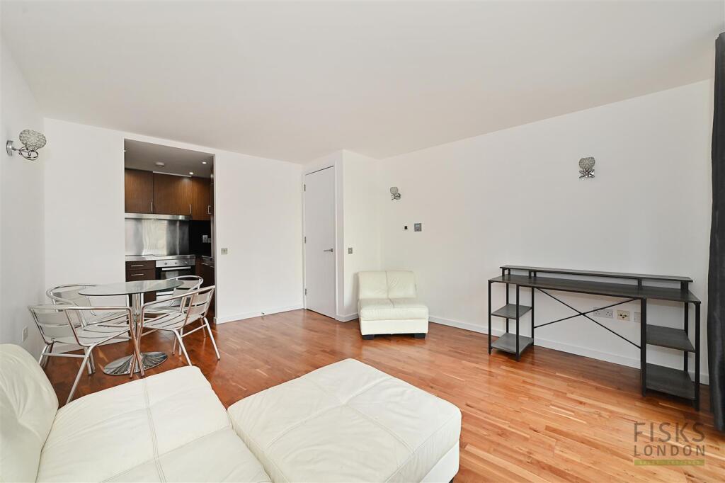 1 bed 1st Floor Flat for rent in Poplar. From Fisks Ltd - London