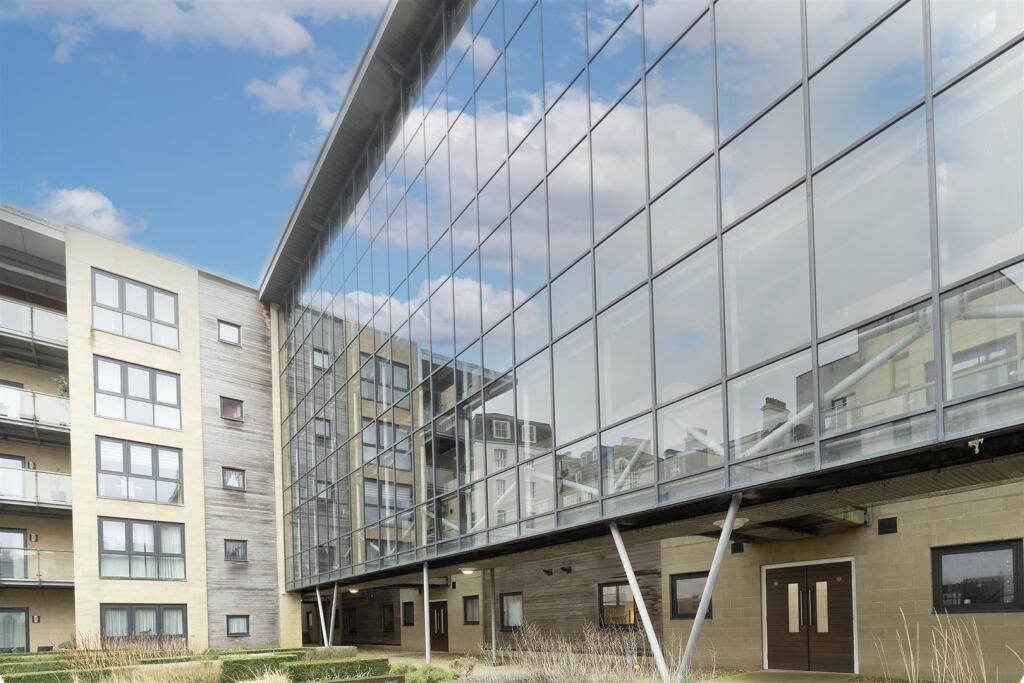 2 bed Apartment for rent in Plymouth. From DC Lane - Plymouth