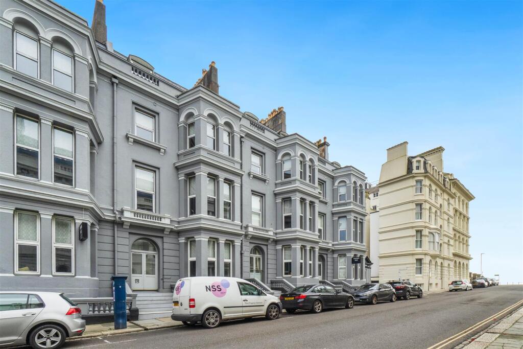 2 bed Apartment for rent in Plymouth. From DC Lane - Plymouth