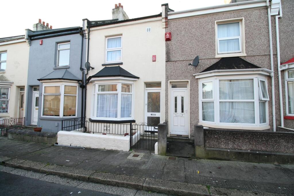 2 bed Mid Terraced House for rent in Plymouth. From DC Lane - Plymouth