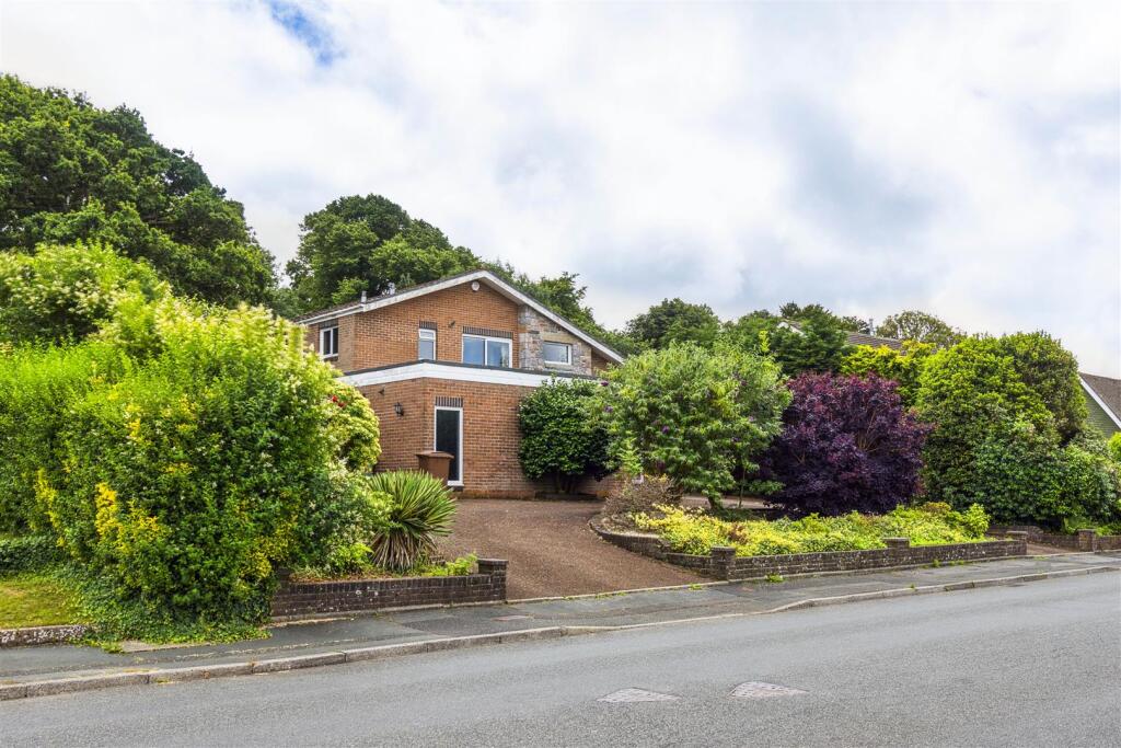 4 bed Detached for rent in Plymouth. From DC Lane - Plymouth