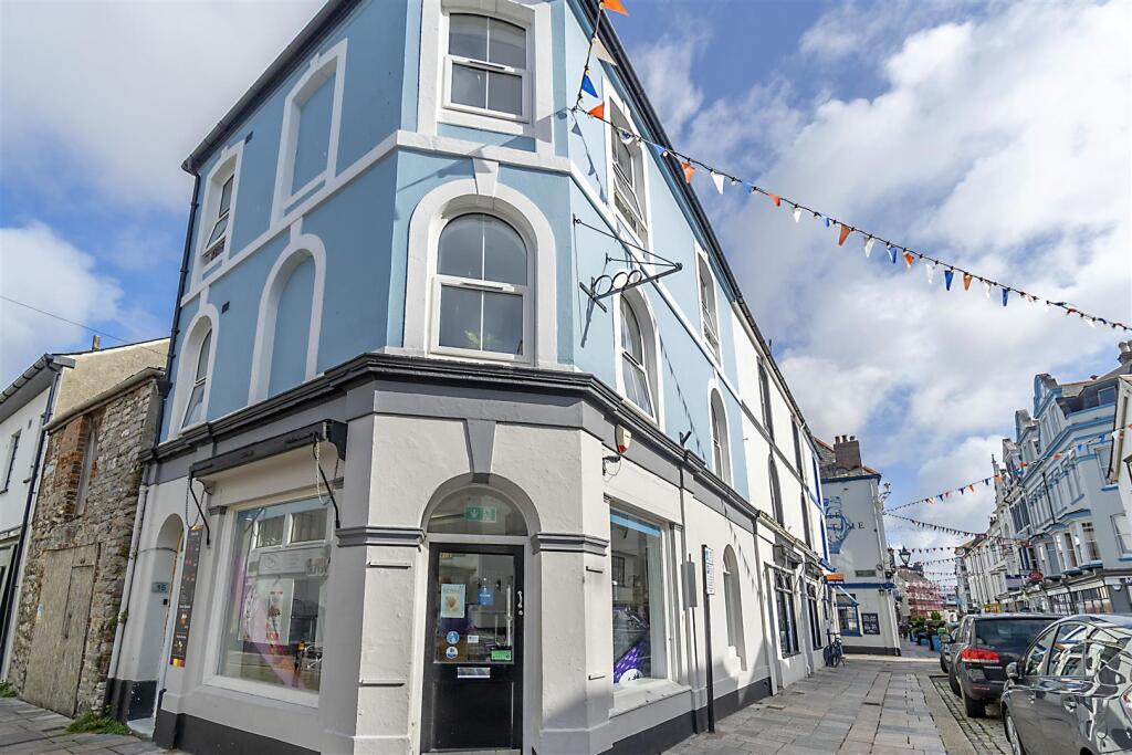 2 bed Apartment for rent in Plymouth. From DC Lane - Plymouth