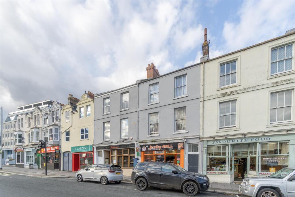 2 bed 1st Floor Flat for rent in Plymouth. From DC Lane - Plymouth