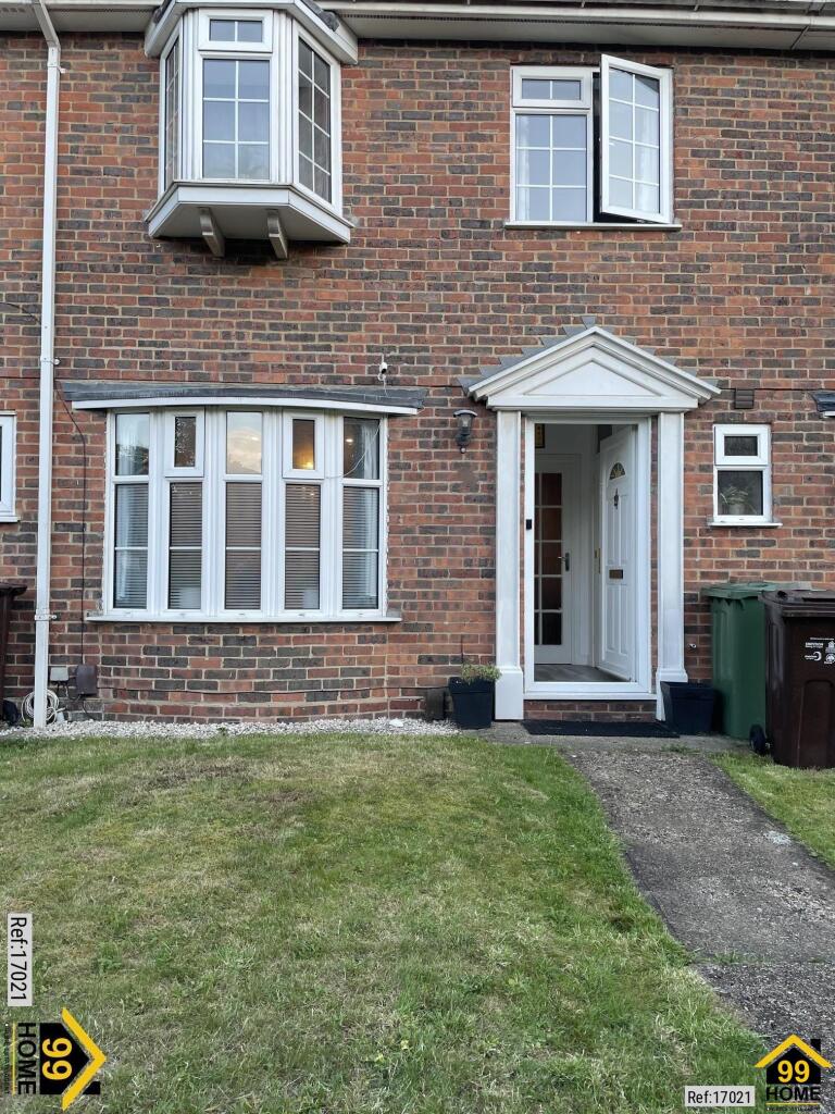 4 bed Mid Terraced House for rent in Carshalton. From gLocalAgents.co.uk - Covering Nationwide