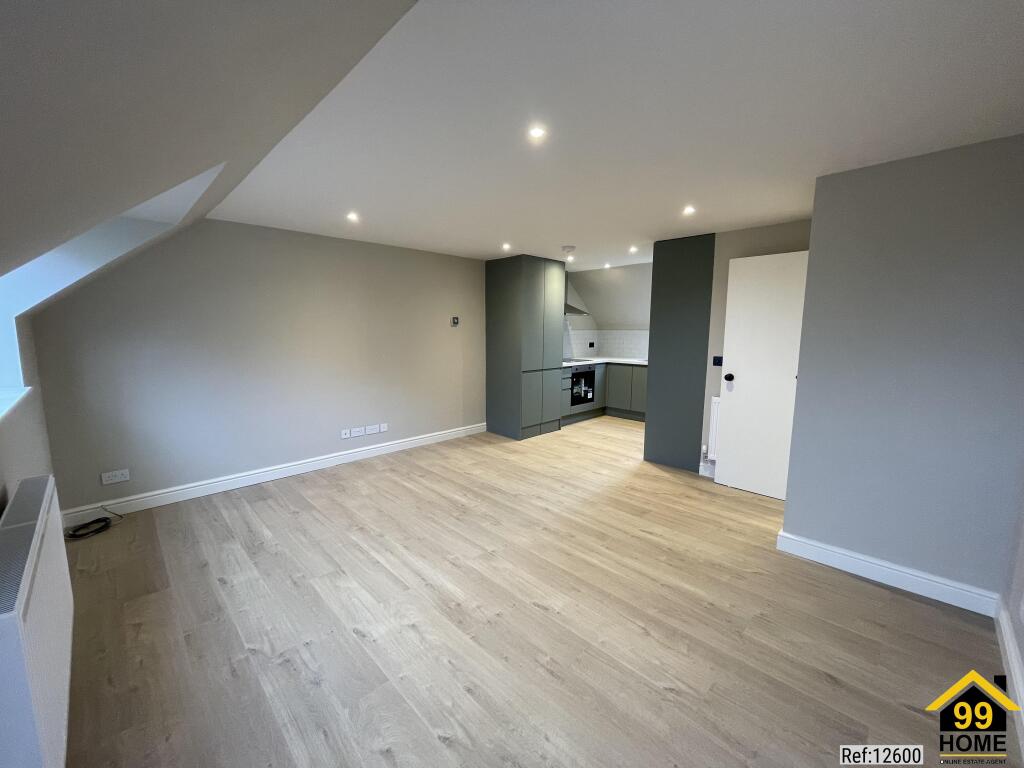 2 bed 1st Floor Flat for rent in Rowly. From gLocalAgents.co.uk - Covering Nationwide