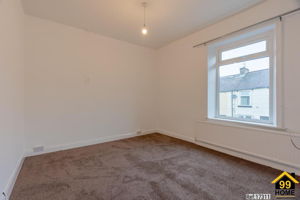 2 bed Mid Terraced House for rent in Higham. From gLocalAgents.co.uk - Covering Nationwide