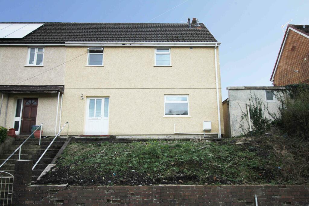 3 bed Mid Terraced House for rent in Coedely. From Landlords Letting Company