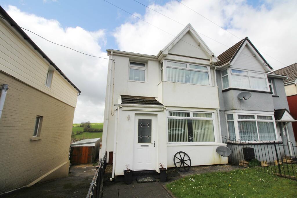 3 bed Semi-Detached House for rent in . From Landlords Letting Company