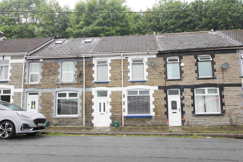 3 bed Mid Terraced House for rent in Tonypandy. From Landlords Letting Company