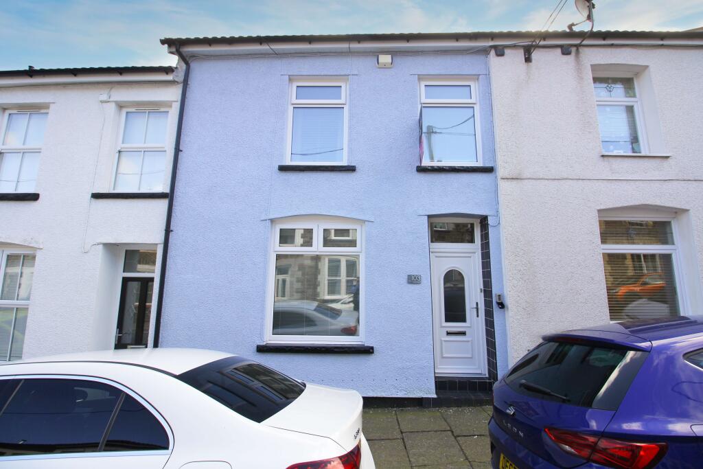 3 bed Mid Terraced House for rent in Tonypandy. From Landlords Letting Company