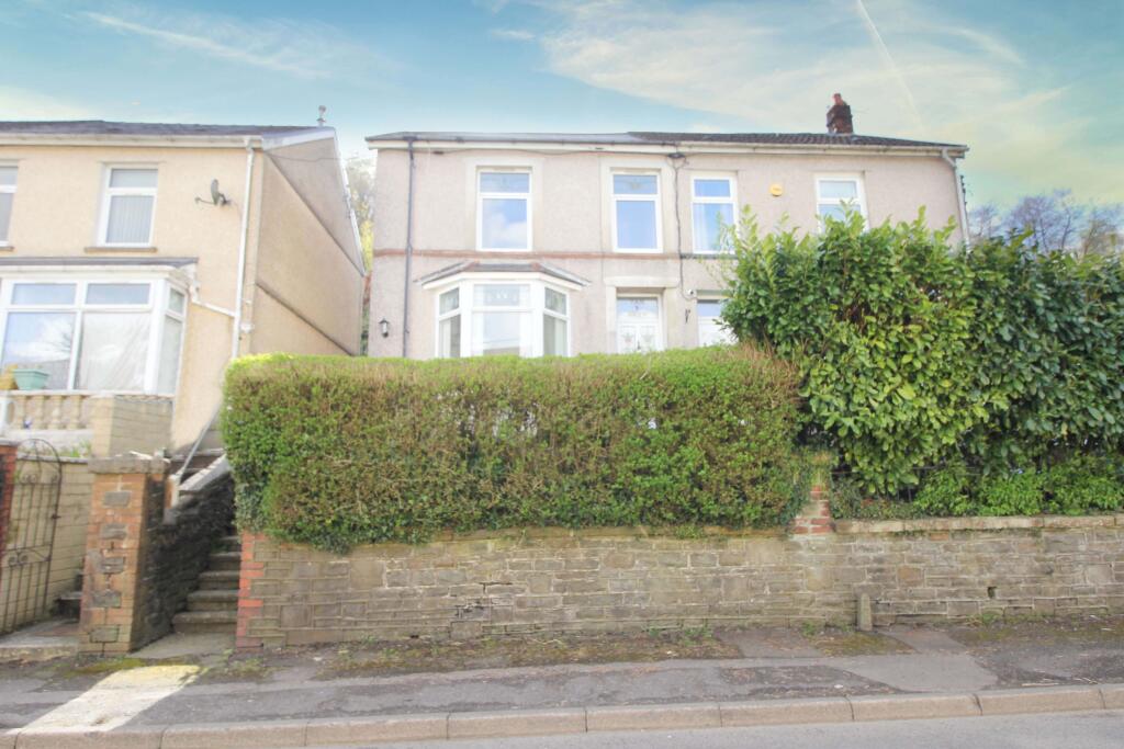 4 bed Mid Terraced House for rent in Abercynon. From Landlords Letting Company