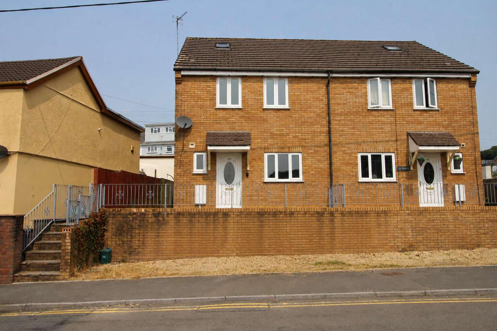 4 bed Semi Detached for rent in Coedely. From Landlords Letting Company 4 bed Semi Detached for rent in Coedely. From Landlords Letting Company