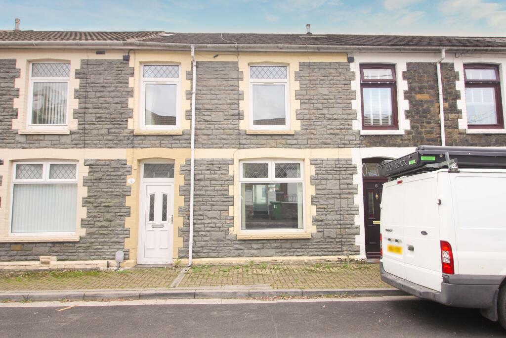 3 bed Mid Terraced House for rent in Pontypridd. From Landlords Letting Company