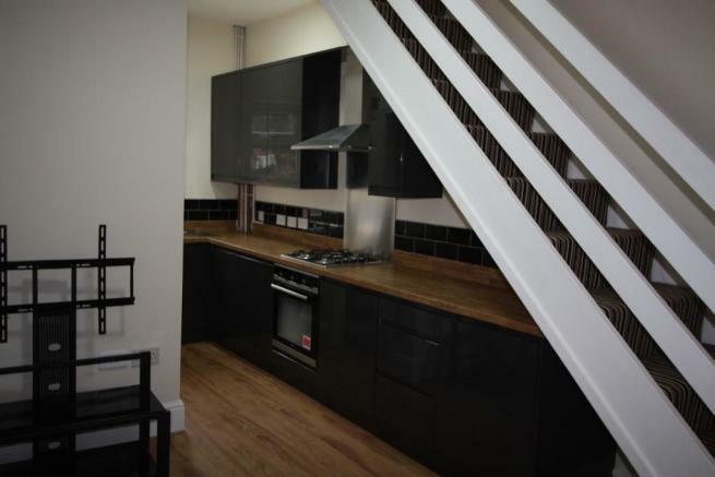 2 bed 1st Floor Flat for rent in Manchester. From 1 Click Move - Manchester