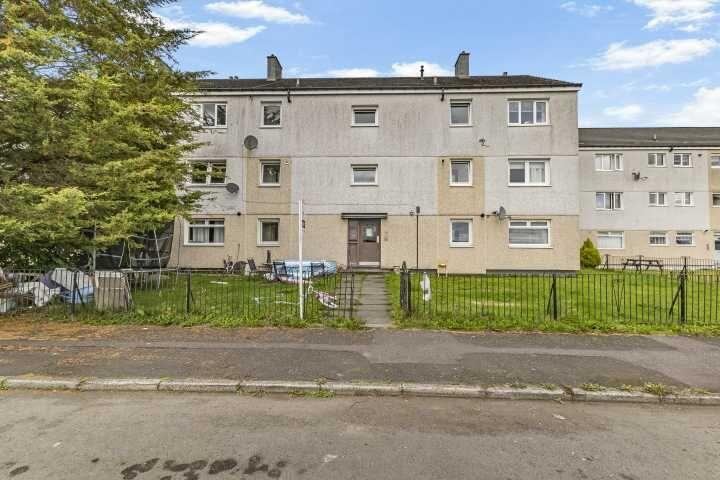 2 bed 1st Floor Flat for rent in Bargeddie. From A B PROPERTY CONSULTANTS - Baillieston
