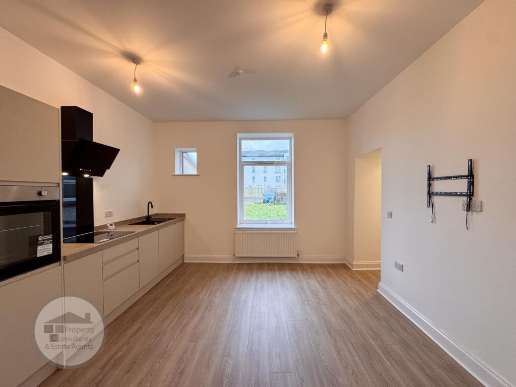 1 bed 1st Floor Flat for rent in Strathaven. From A B PROPERTY CONSULTANTS - Baillieston