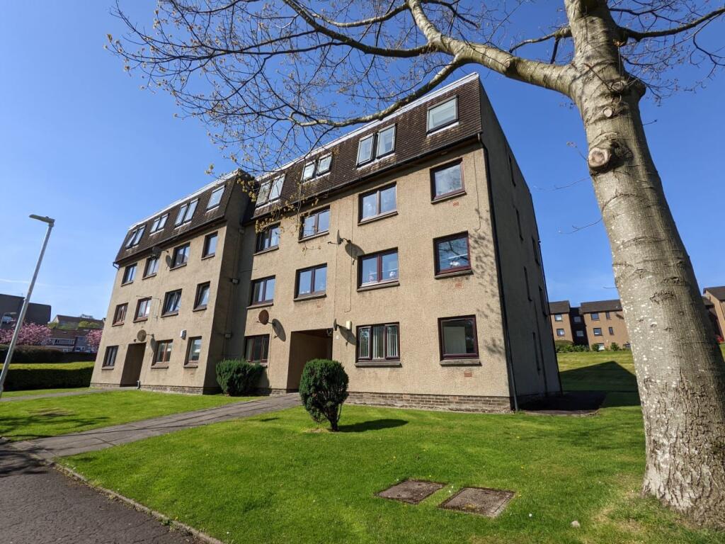 2 bed 1st Floor Flat for rent in Bearsden. From A B PROPERTY CONSULTANTS - Baillieston