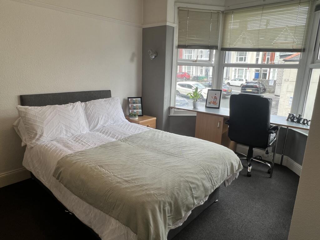 4 bed Studio for rent in Plymouth. From A Home After Halls - Plymouth