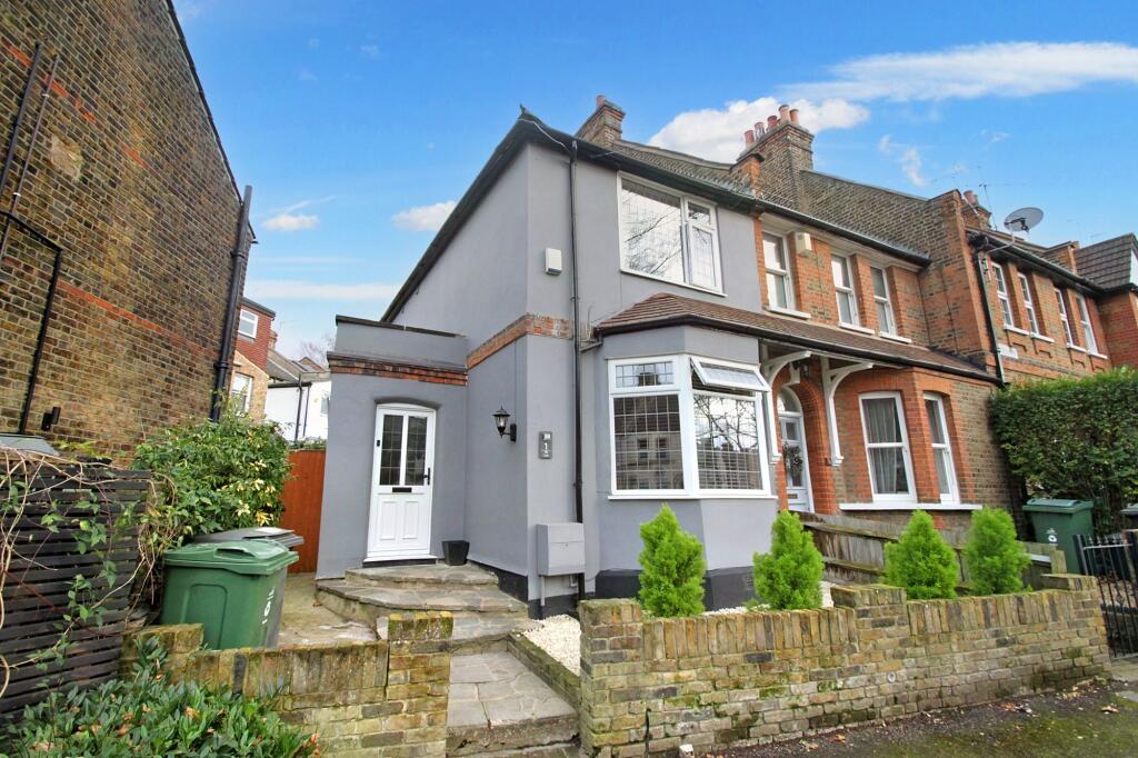 2 bed End of Terrace for rent in Woodford. From Abode - Woodford Green - Lettings