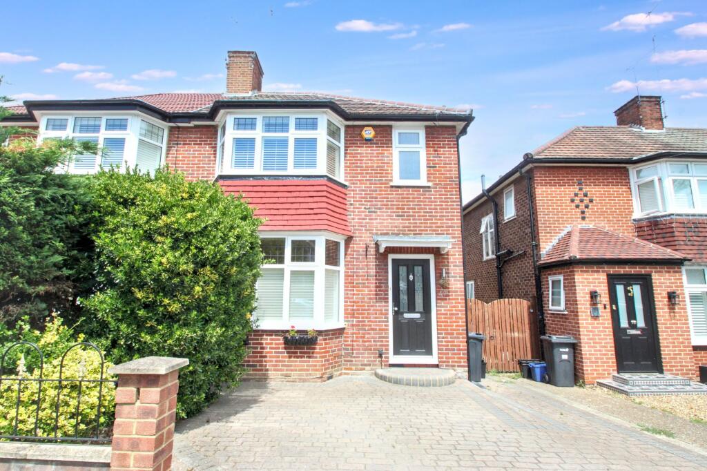 3 bed Semi Detached for rent in Woodford. From Abode - Woodford Green - Lettings 3 bed Semi Detached for rent in Woodford. From Abode - Woodford Green - Lettings