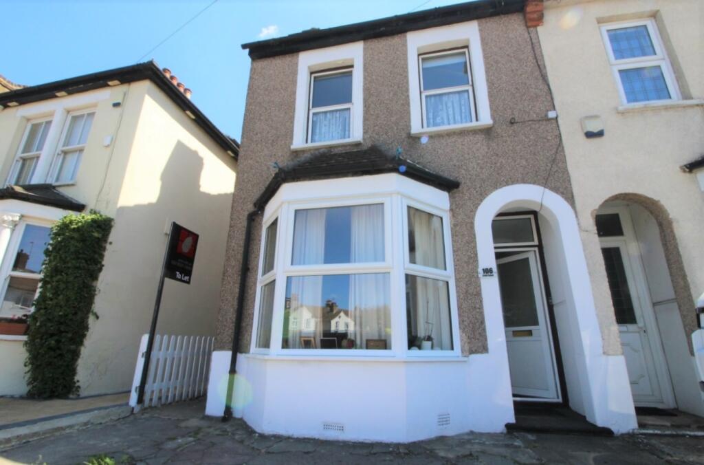 3 bed Semi-Detached House for rent in Crayford. From Acorn - Bexleyheath