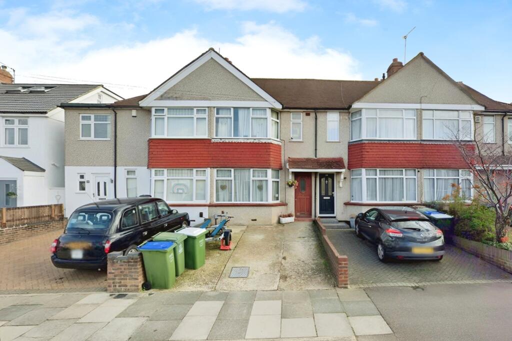 3 bed Mid Terraced House for rent in Bexley. From Acorn - Bexleyheath