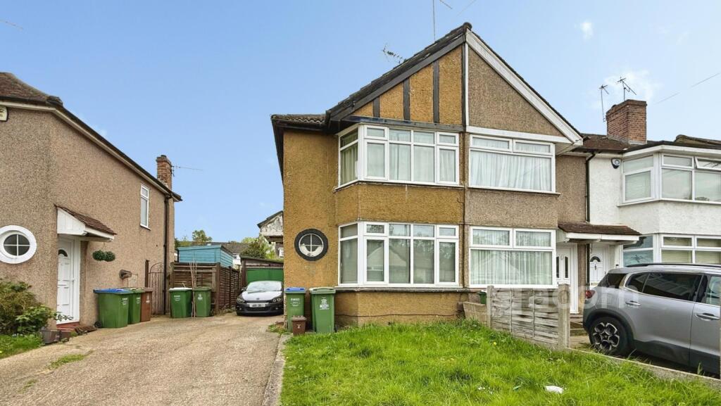 2 bed End of Terrace for rent in Crayford. From Acorn - Bexleyheath 2 bed End of Terrace for rent in Crayford. From Acorn - Bexleyheath