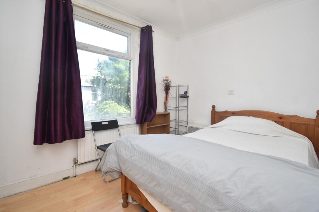 2 bed Flat for rent in Catford. From Acorn - Brockley