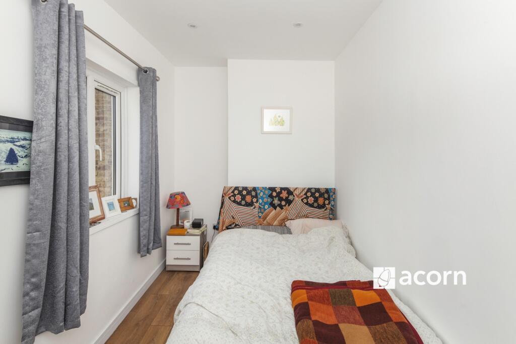 2 bed 1st Floor Flat for rent in Deptford. From Acorn - Brockley