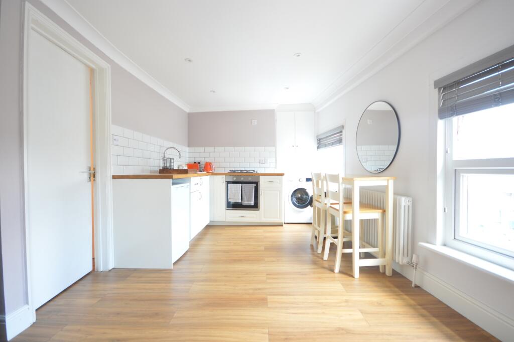 1 bed 1st Floor Flat for rent in Deptford. From Acorn - Brockley