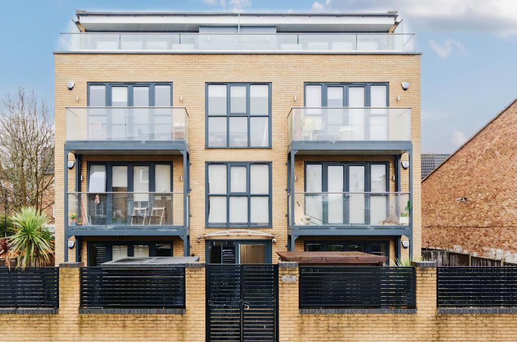 2 bed 1st Floor Flat for rent in Deptford. From Acorn - Brockley 2 bed 1st Floor Flat for rent in Deptford. From Acorn - Brockley