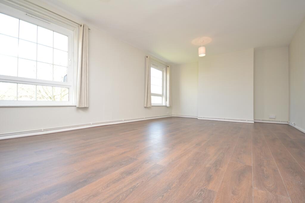 3 bed 1st Floor Flat for rent in Lewisham. From Acorn - Brockley