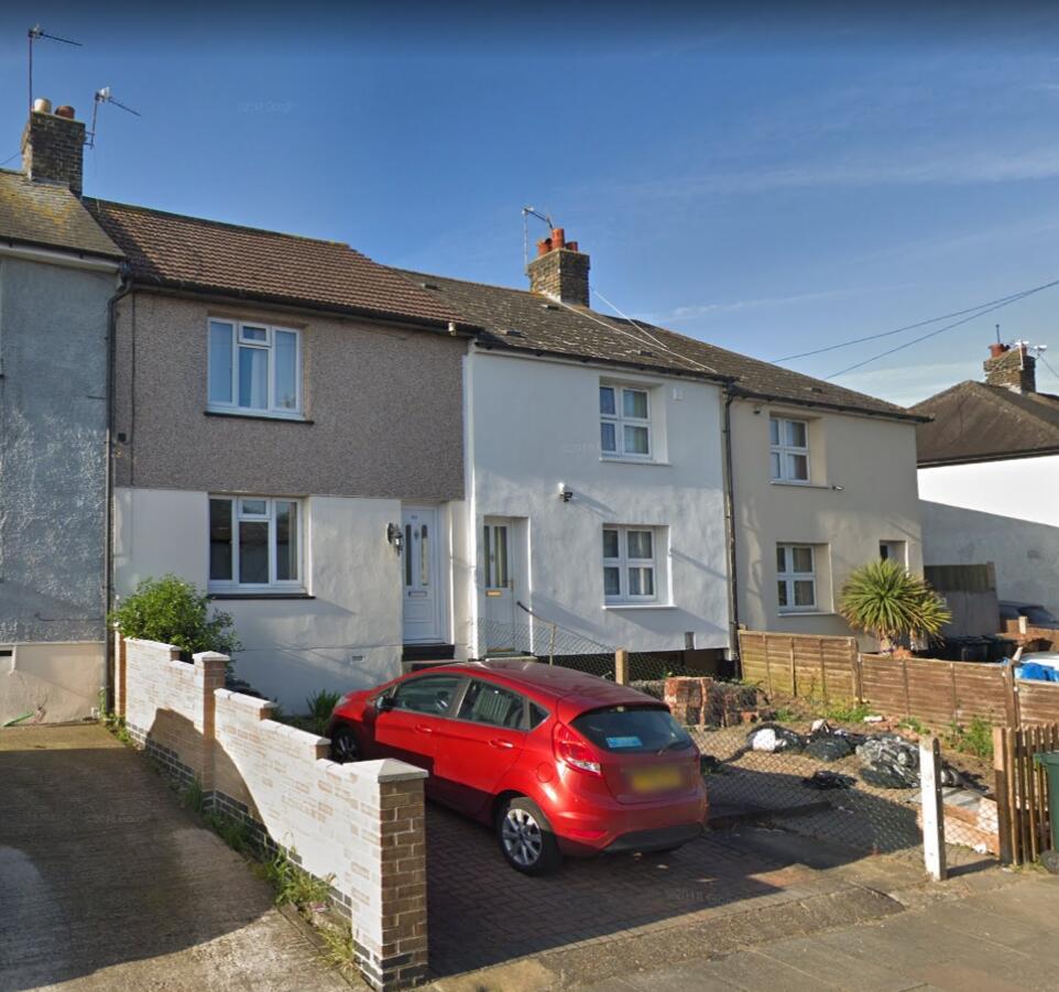 3 bed Mid Terraced House for rent in Crayford. From Acorn - Dartford
