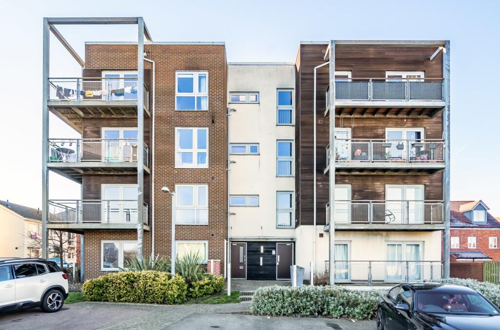 2 bed 1st Floor Flat for rent in Crayford. From Acorn - Dartford