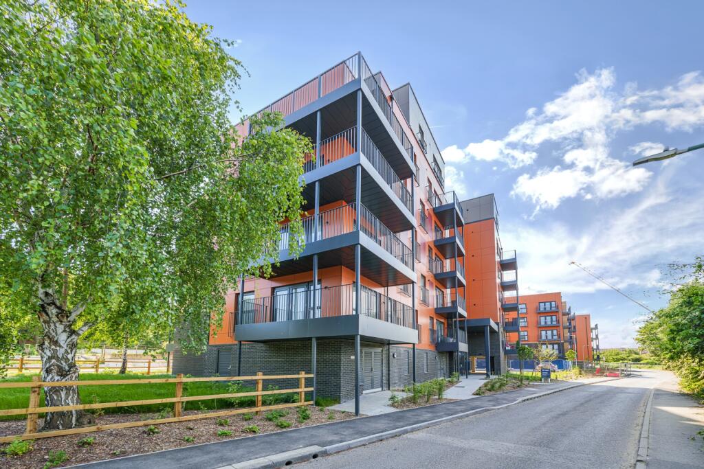 2 bed 1st Floor Flat for rent in Stone. From Acorn - Dartford