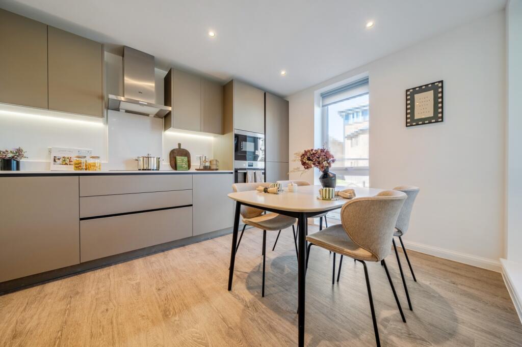 3 bed 1st Floor Flat for rent in Crayford. From Acorn - Dartford 3 bed 1st Floor Flat for rent in Crayford. From Acorn - Dartford