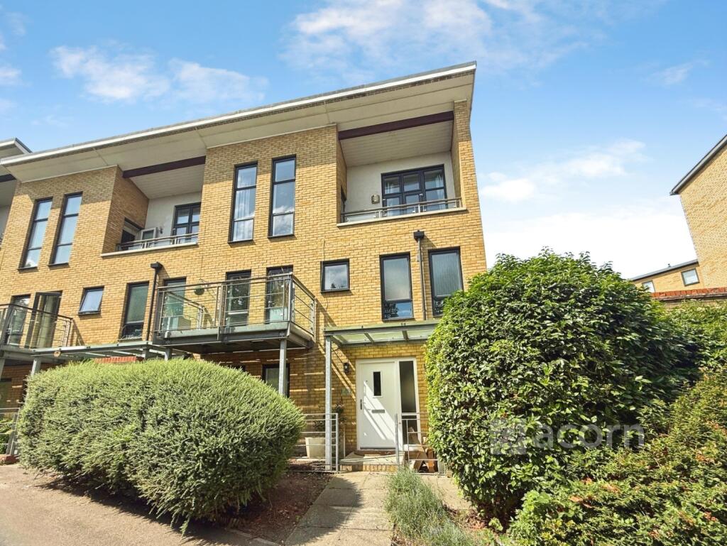 4 bed End of Terrace for rent in Stone. From Acorn - Dartford