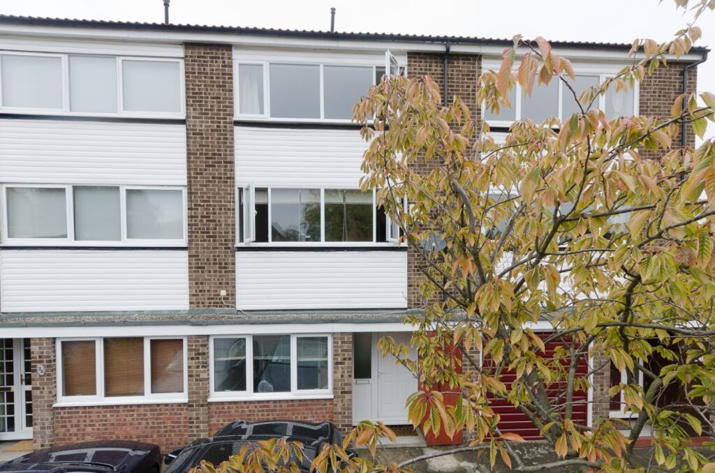 4 bed Town House for rent in Catford. From Acorn - Dulwich