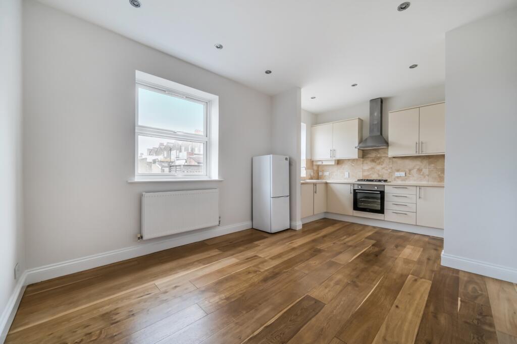 2 bed 1st Floor Flat for rent in Camberwell. From Acorn - Dulwich
