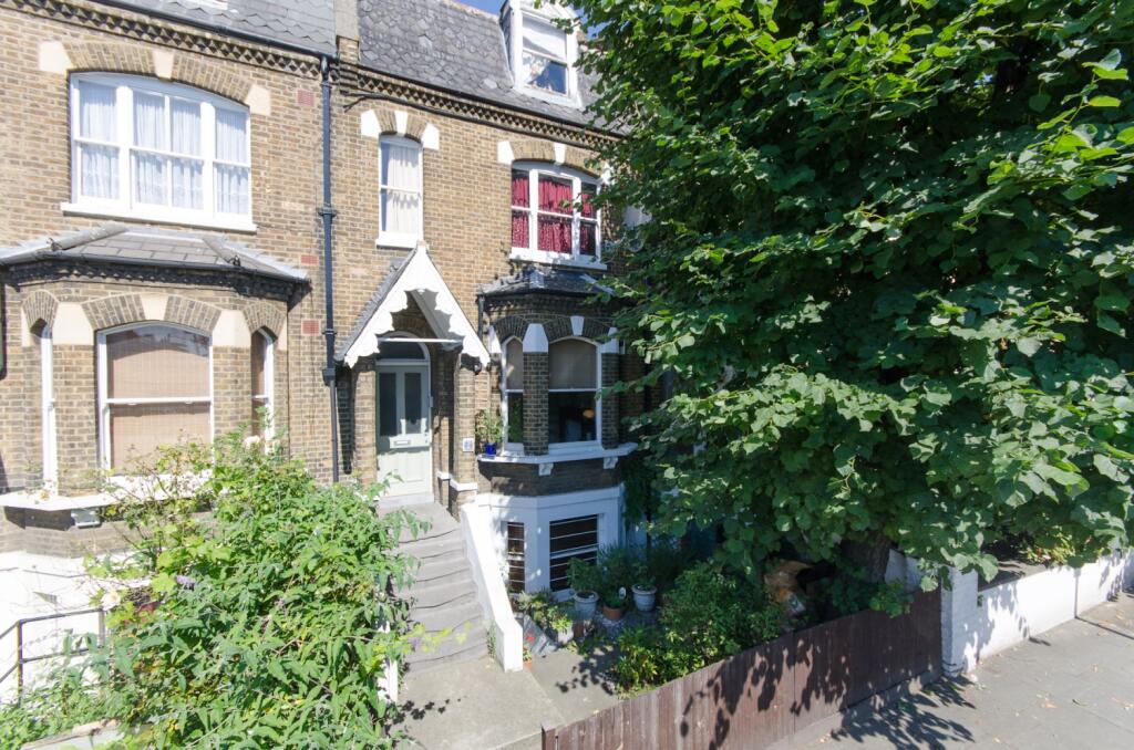 1 bed 1st Floor Flat for rent in Camberwell. From Acorn - Dulwich