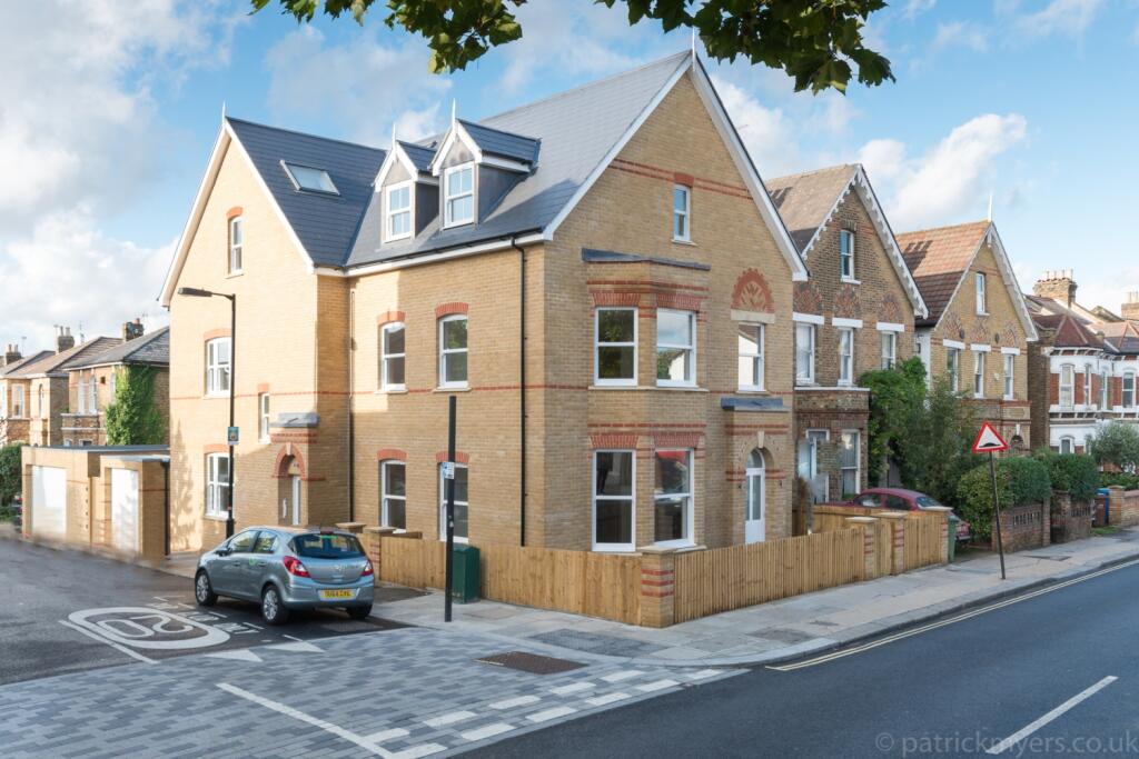 2 bed 1st Floor Flat for rent in Camberwell. From Acorn - Dulwich