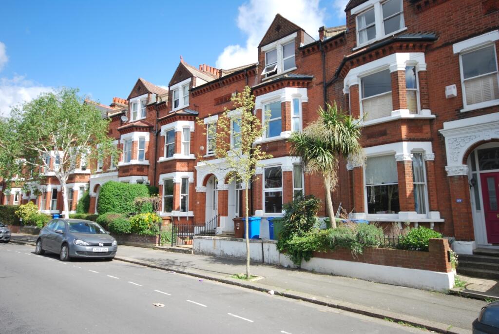 2 bed 1st Floor Flat for rent in Camberwell. From Acorn - Dulwich