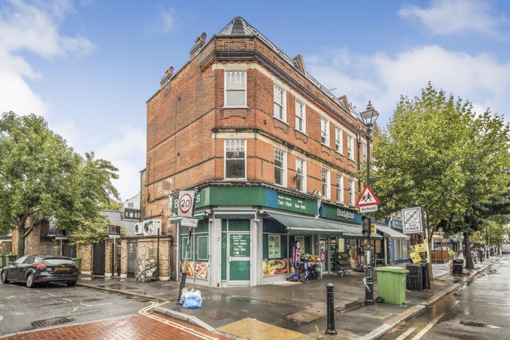 2 bed 1st Floor Flat for rent in Camberwell. From Acorn - Dulwich