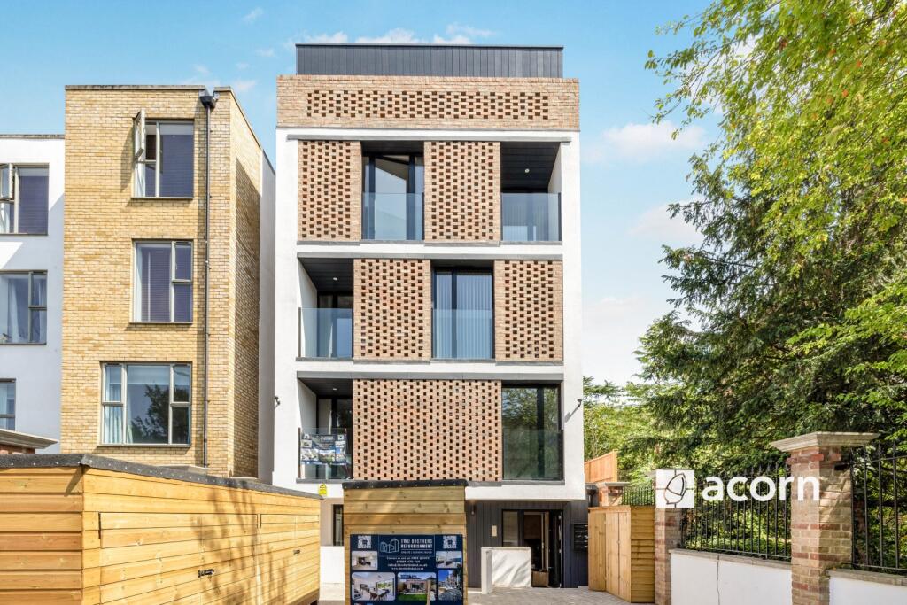 2 bed 1st Floor Flat for rent in Catford. From Acorn - Dulwich