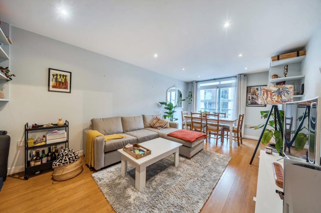 2 bed 1st Floor Flat for rent in Lewisham. From Acorn - Lewisham