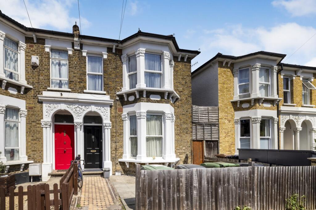2 bed 1st Floor Flat for rent in Lewisham. From Acorn - Lewisham