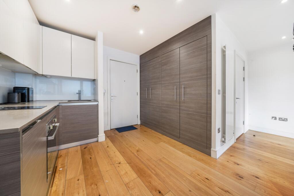 1 bed 1st Floor Flat for rent in Lewisham. From Acorn - Lewisham